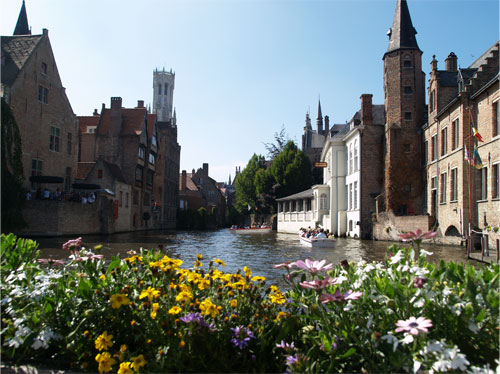 花と運河