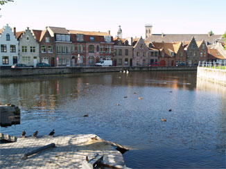 運河のある風景