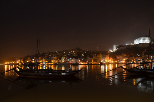 ラベーロ船とポルト旧市街