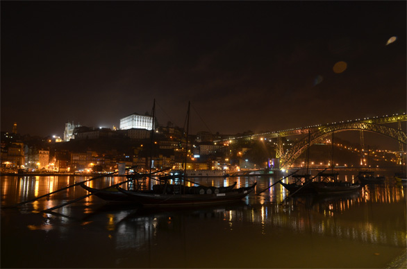 ラベーロ船とポルト旧市街