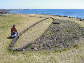 アフ・タハイ付近の遺跡