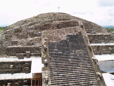 ケツァルコアトルのピラミッド